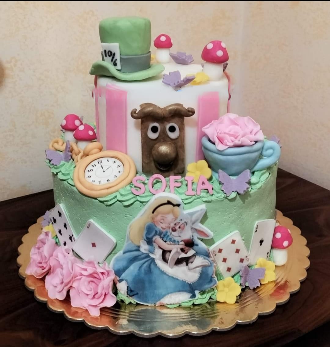 Torta Alice Nel Paese delle Meraviglie